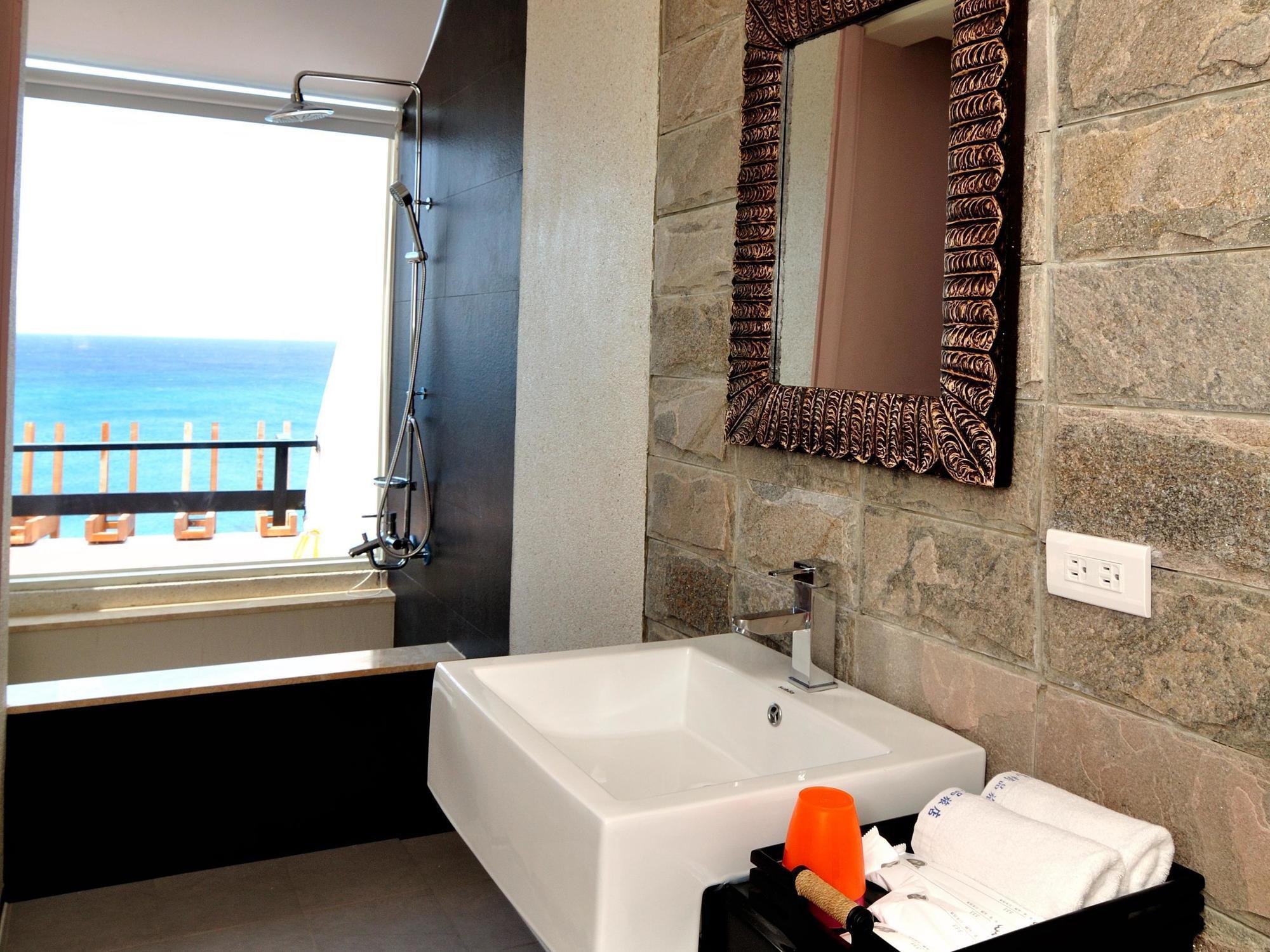 어롼 海南島 B&B 외부 사진